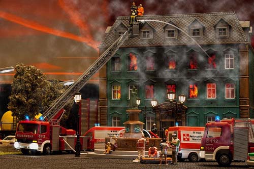 Viessmann Fighting Fire